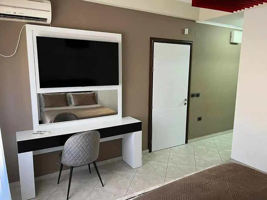 Manga Apartments 3+1 Гирокастра 0*,